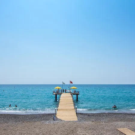 Hotell La Delta Alara 5*